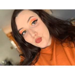 Meet your Posher, Danaka